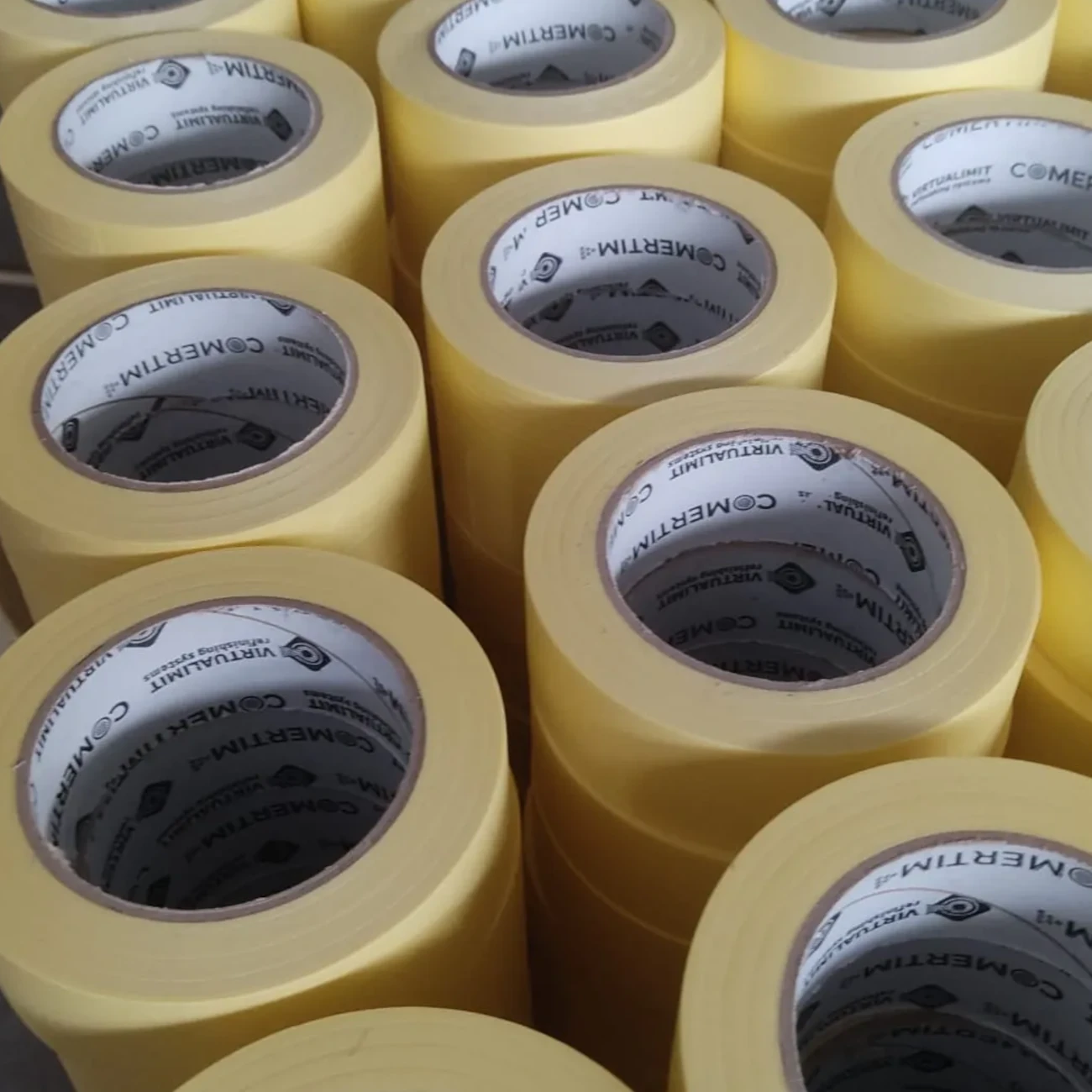 FITA PAPEL LISA 24MMX45MT 100º AMARELA PREMIUM “VTOP”